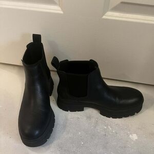 Black Leather Ashton Chelsea UGG Boots